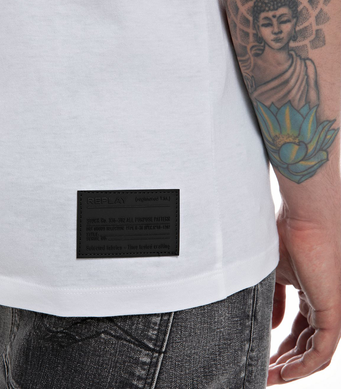 ガーメントダイコットンジャージーバイカーエンブレムT 詳細画像 ホワイト 9